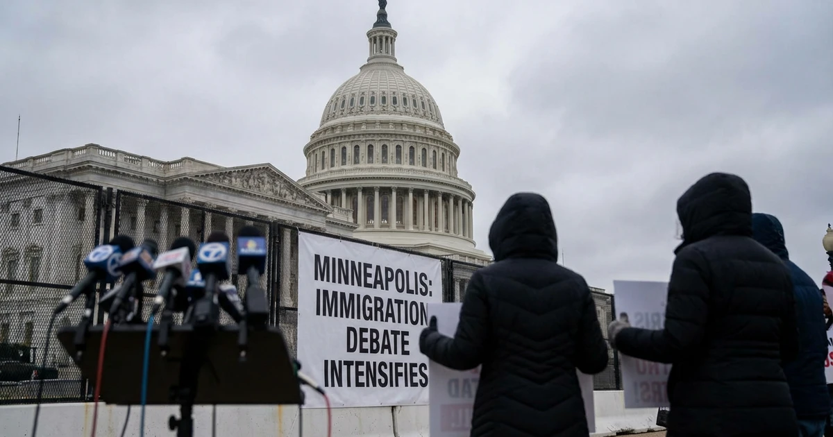 Minneapolis Shootings Reshape Immigration Debate in Congress