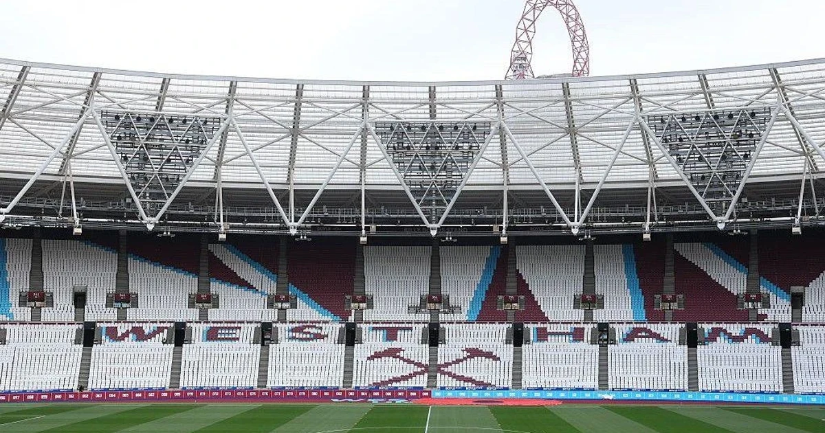 West Ham crisis deepens as David Sullivan steps down amid allegations
