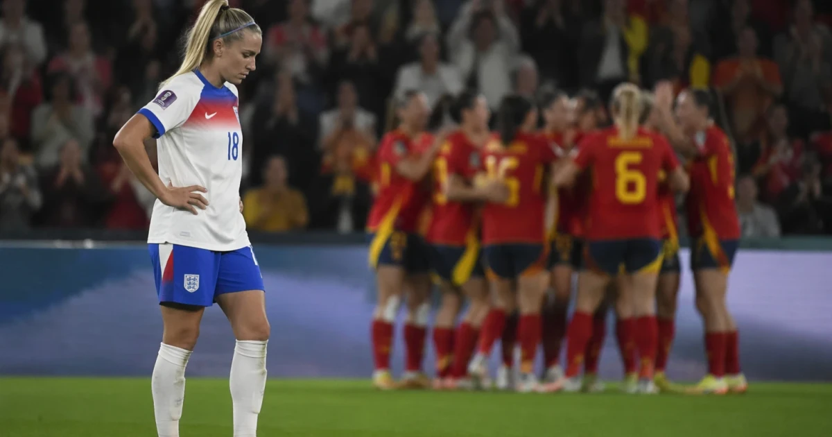 England beat Ukraine, but Spain deny automatic World Cup place