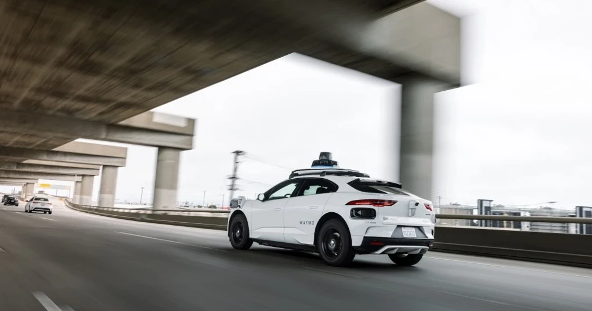 Waymo builds new crash model to compare robotaxis with humans