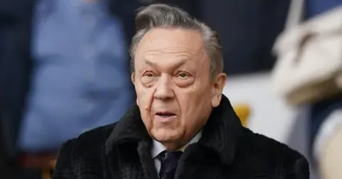 West Ham co-owner David Sullivan steps down amid abuse claims