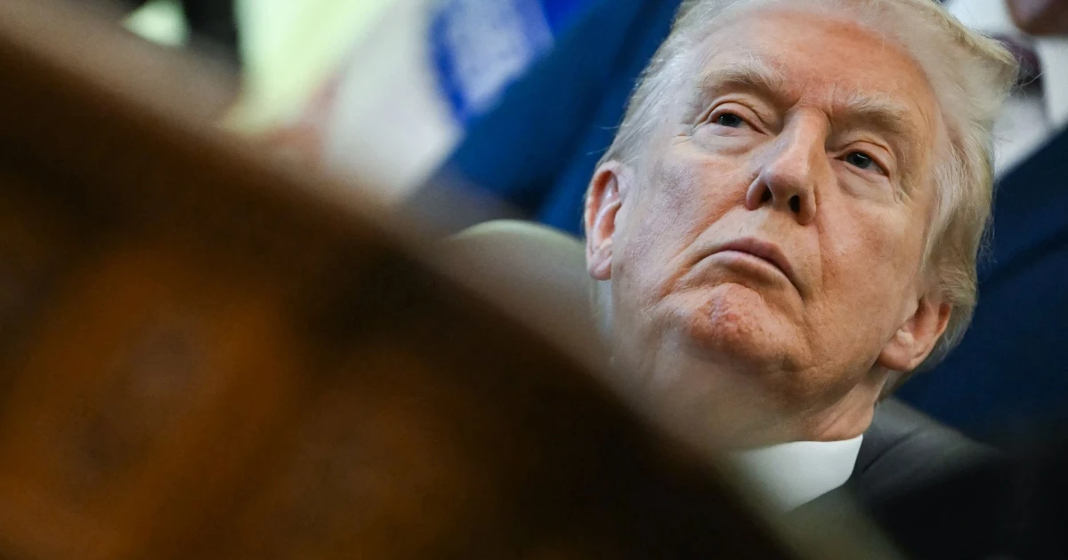 Trump advisers met in secret to contain Epstein files backlash