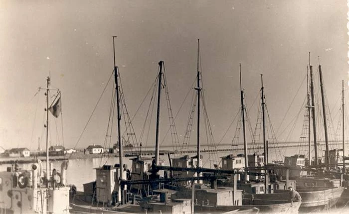 Mariupol port — Wikimedia Commons