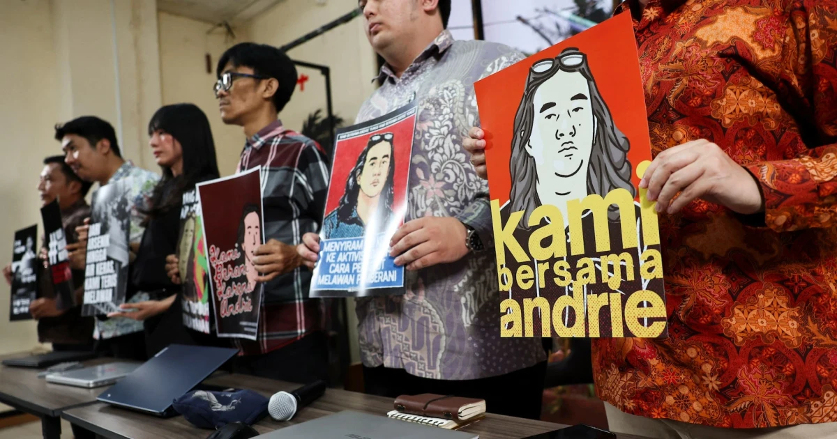 Indonesia military intelligence officers jailed for acid attack on activist