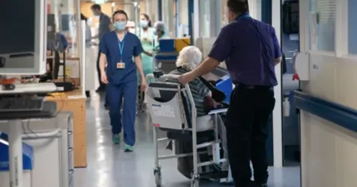 NHS data reveals nearly 3,000 patients a day in corridor care