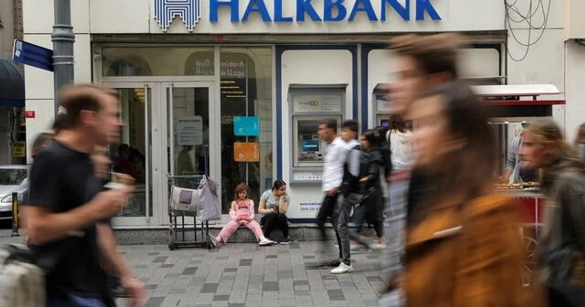 Justice Department seeks to drop Halkbank sanctions case against Turkey lender