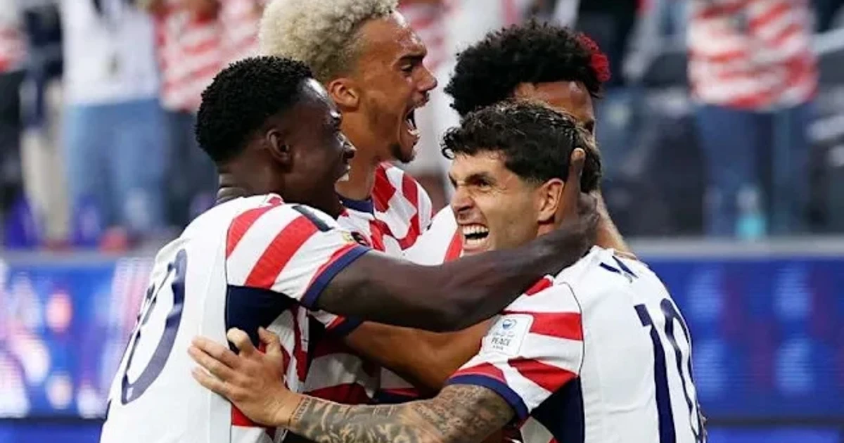 Balogun doubles up as USA leads Paraguay in World Cup opener