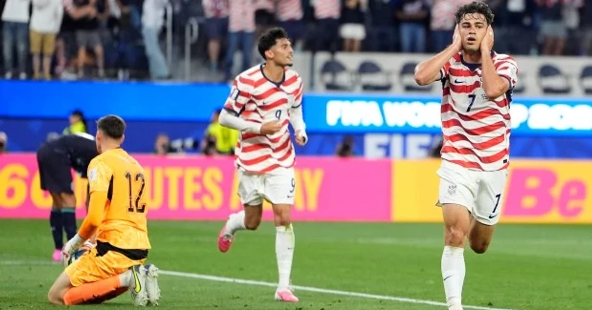 Reyna seals historic 4-1 win as United States rout Paraguay