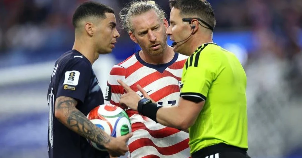USA win World Cup opener as VAR fixes mistaken identity booking