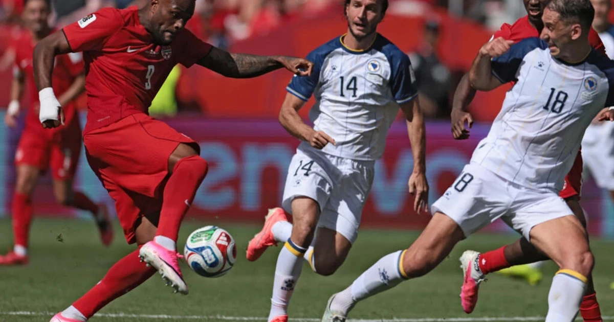 Canada earns first World Cup point with 1-1 draw against Bosnia