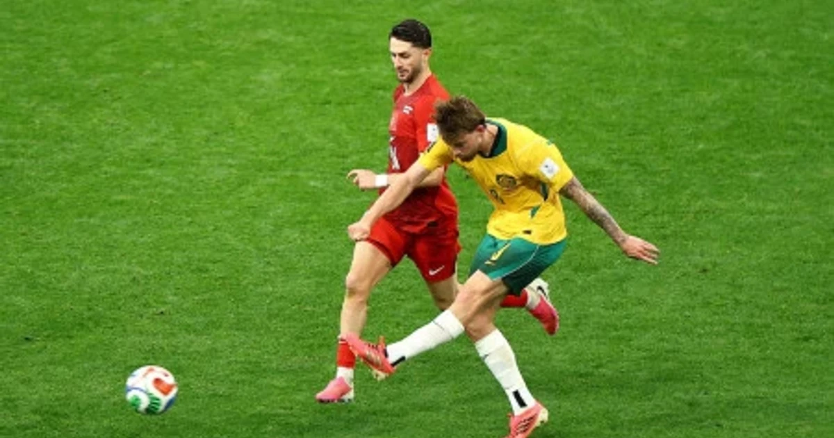 Australia beats Turkey 2-0 in World Cup debut, Metcalfe scores late