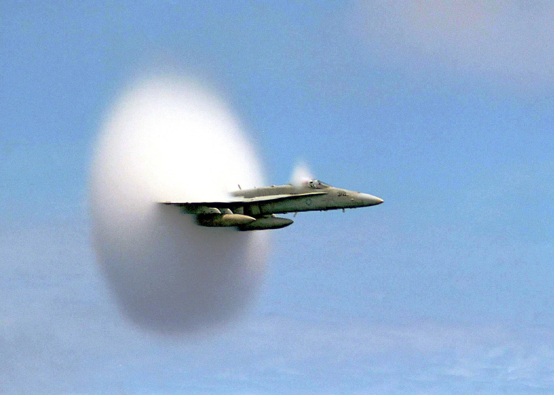 F/A-18 Hornet — Wikimedia Commons