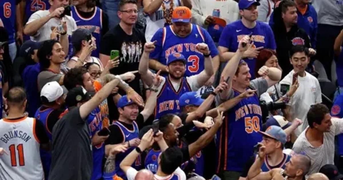 Ticketmaster note sparks backlash over Knicks Finals ticket sales in New York