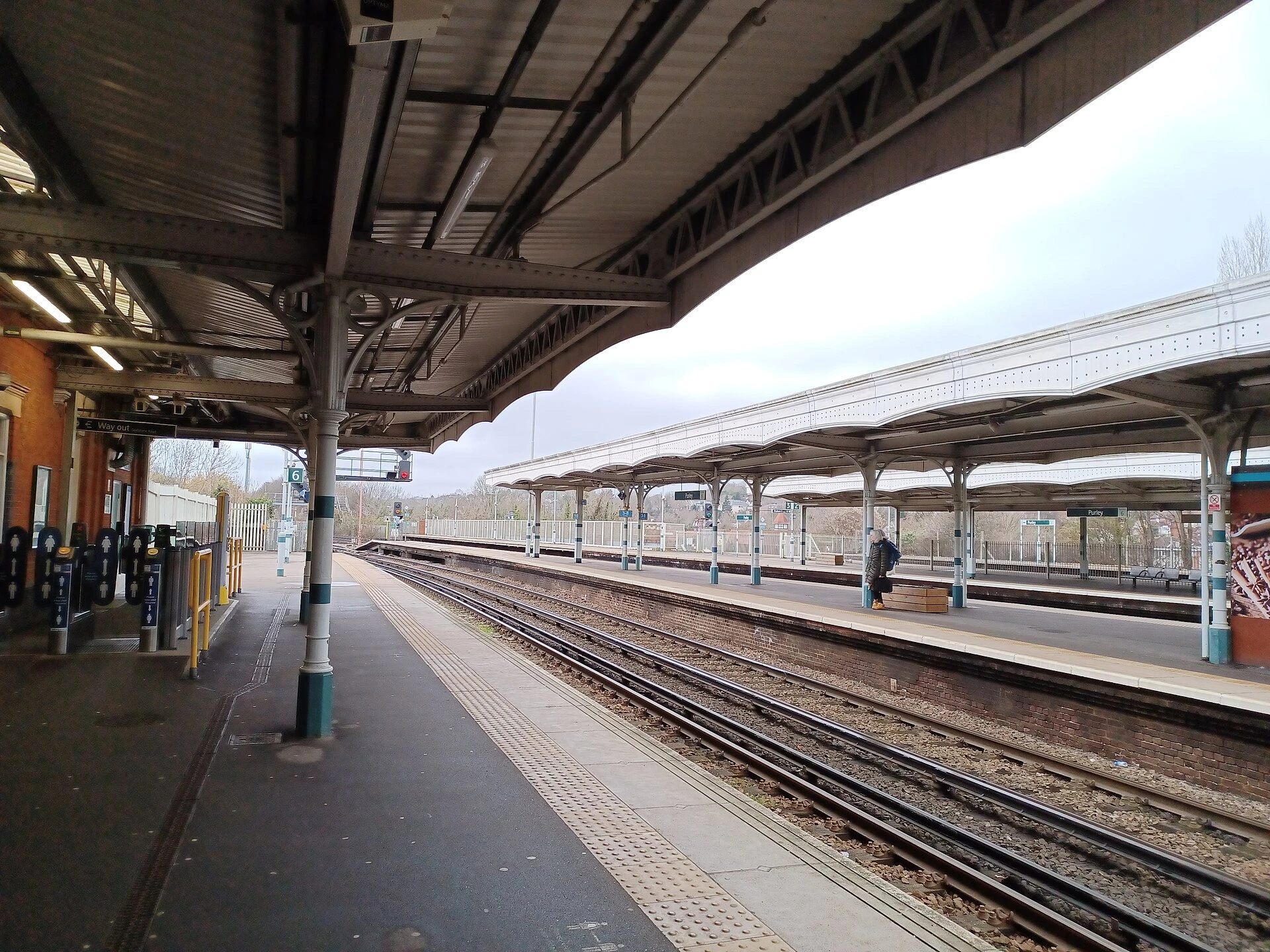 Purley station — Wikimedia Commons