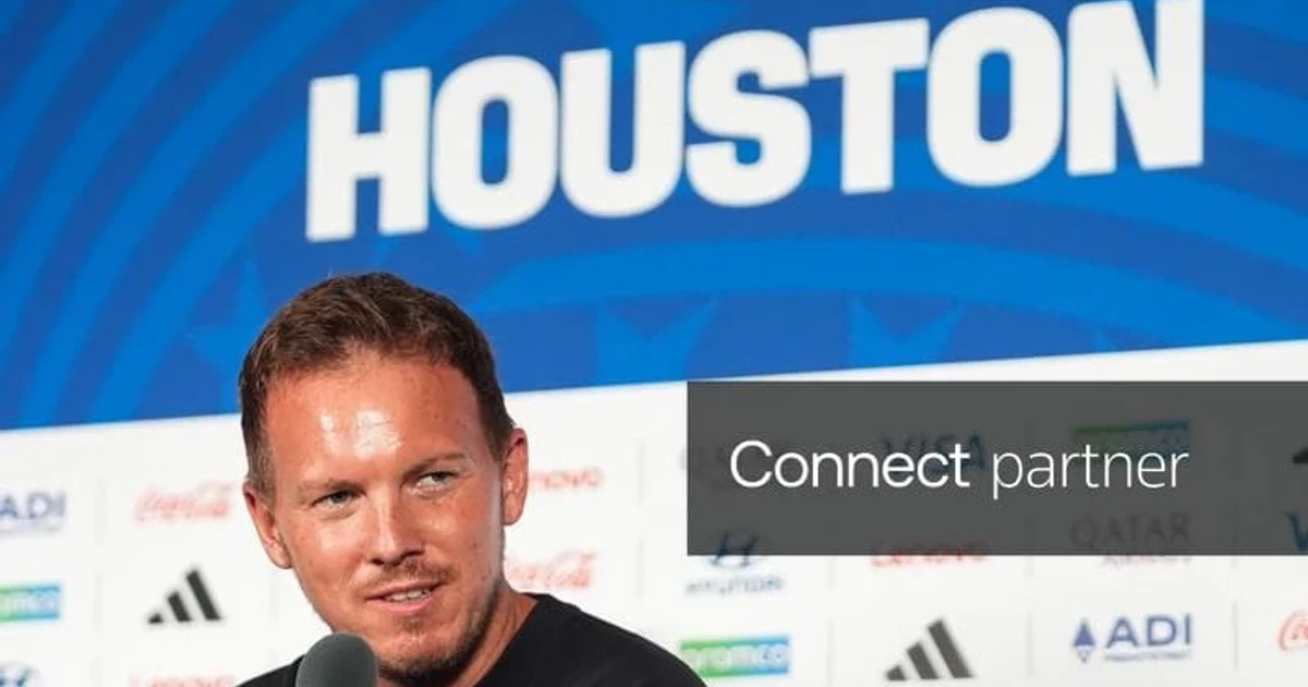 Nagelsmann celebra el gol alemán y vuelve al banquillo para ajustar detalles