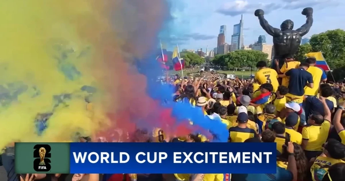 Miles de ecuatorianos llenan los Rocky Steps antes del debut mundialista