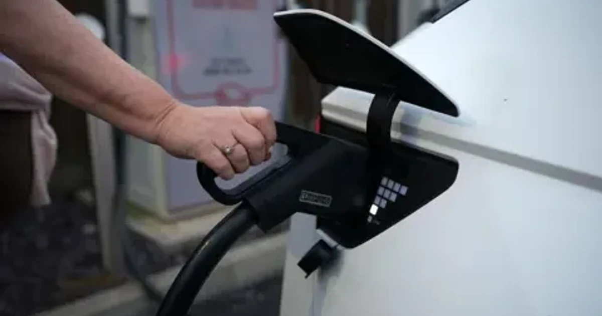 UK weighs lower electric car sales target amid industry pressure
