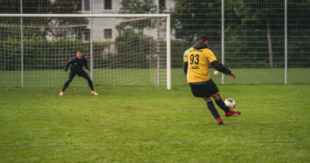 Ayari scores early as Sweden breaks long World Cup goal drought