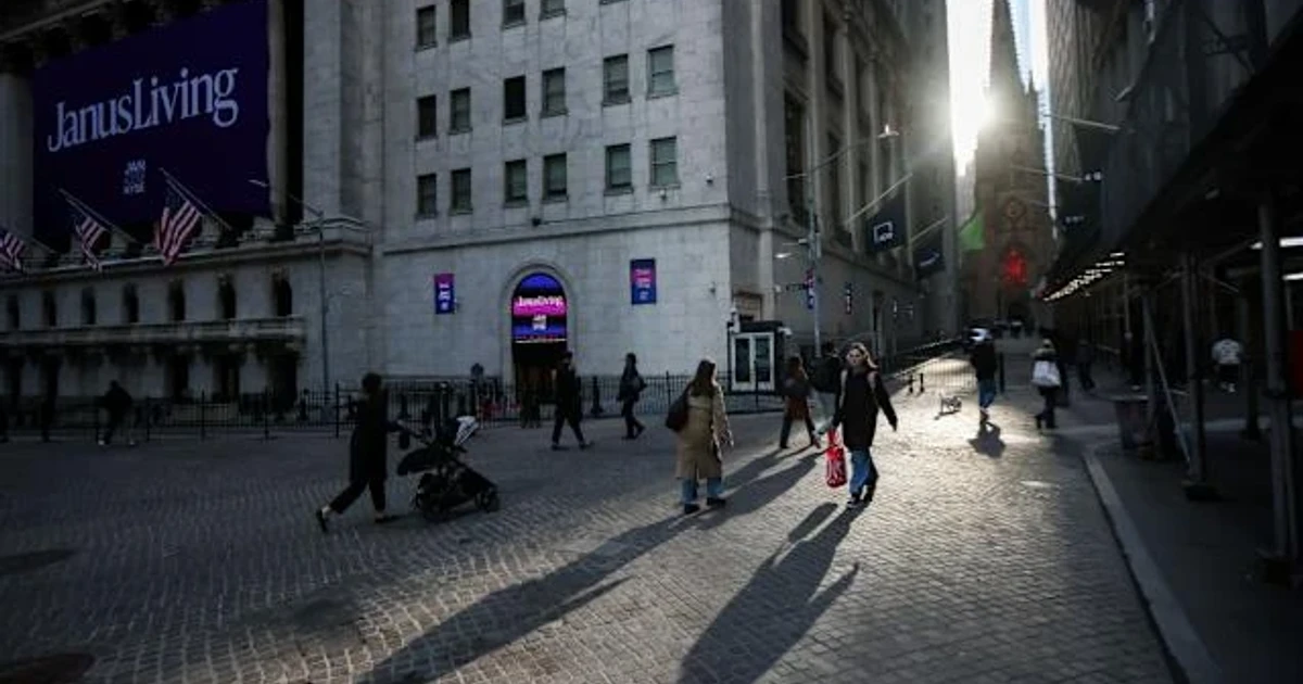 Wall Street rises on Iran peace hopes, SpaceX debut surges