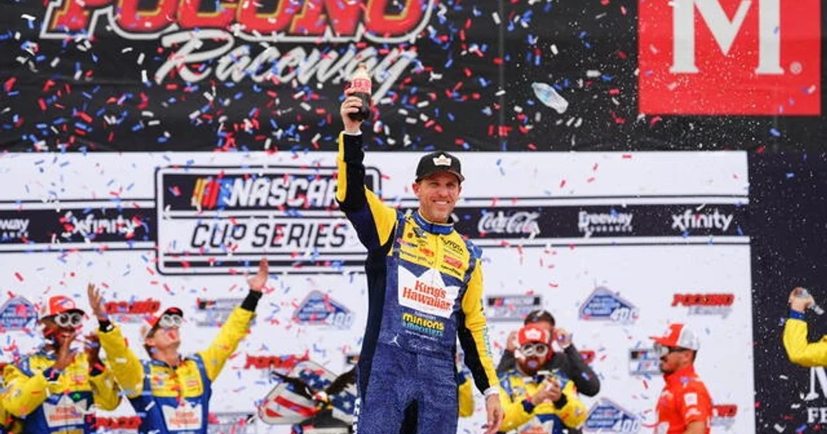 Hamlin wins at Pocono for third straight victory, fourth this season
