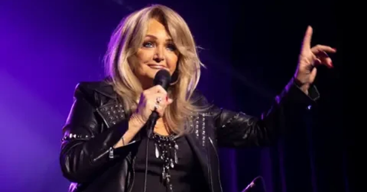 Bonnie Tyler put in induced coma after emergency intestinal surgery