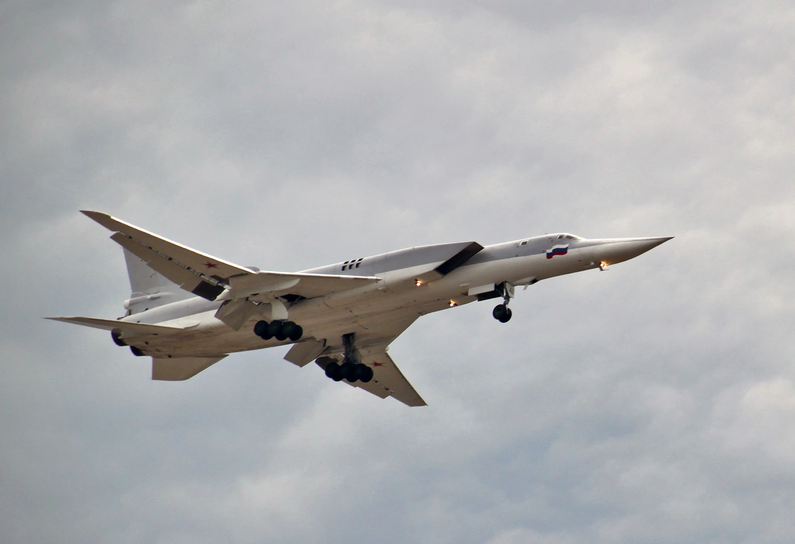 Tu-22M3 — Wikimedia Commons