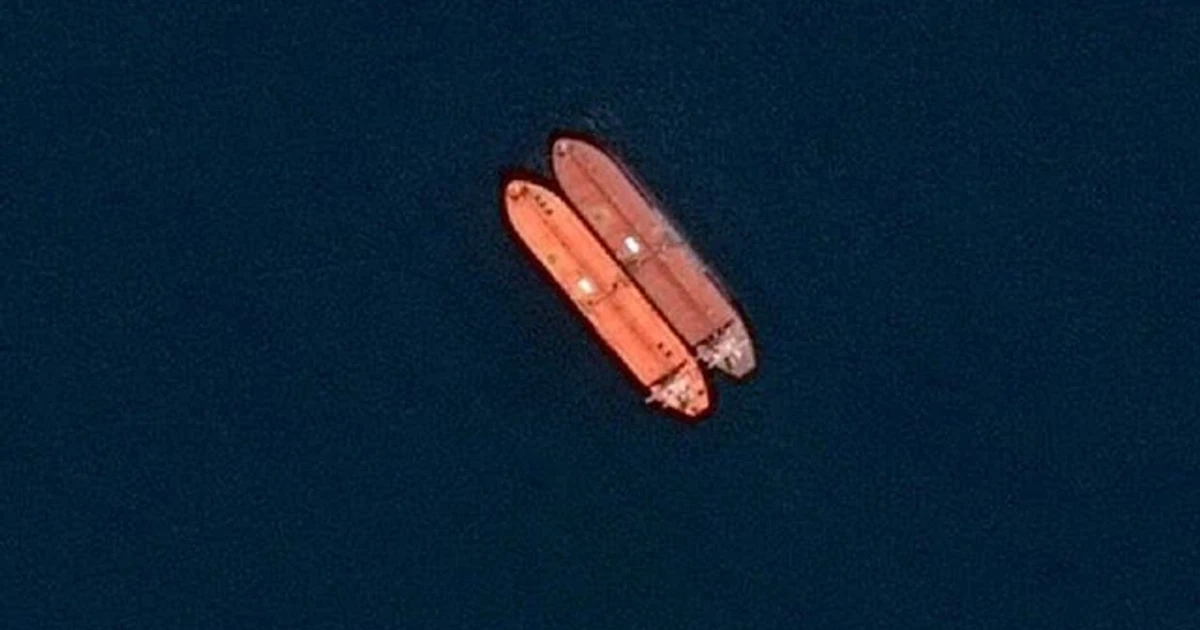 U.S. quietly uses ship-to-ship oil transfers near Strait of Hormuz