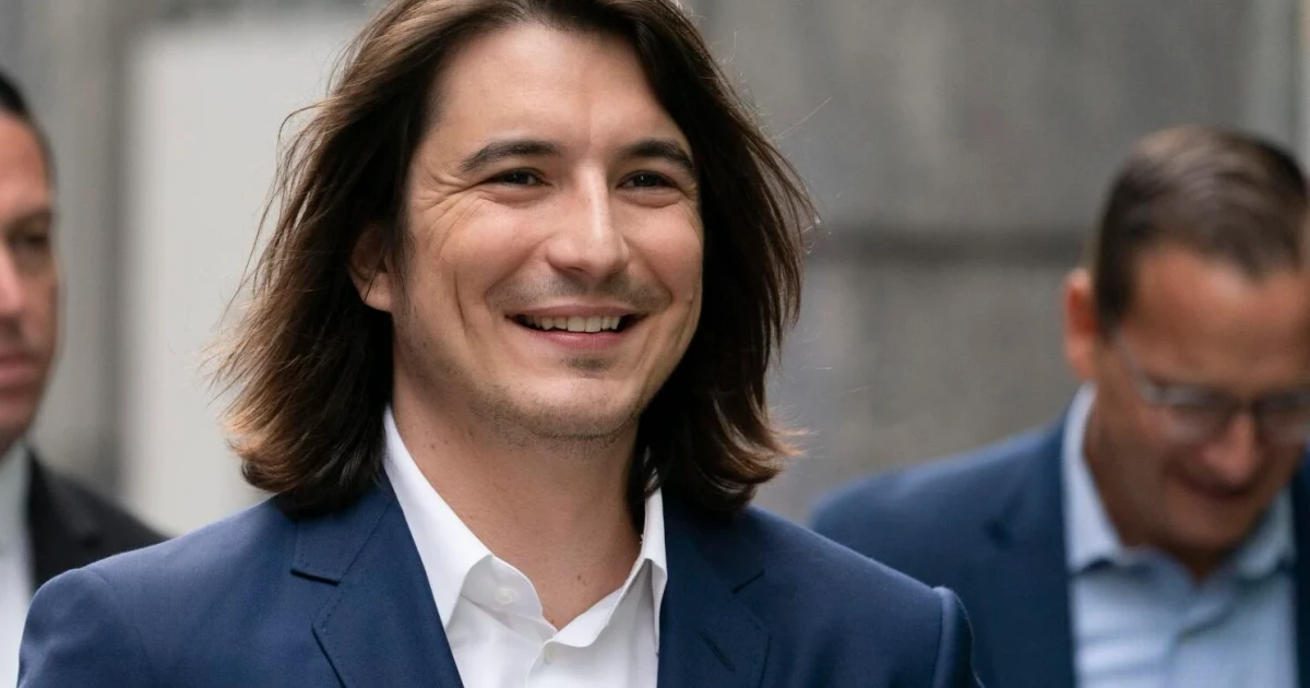 Robinhood cuts 10% of staff, cites efficiency as business strengthens