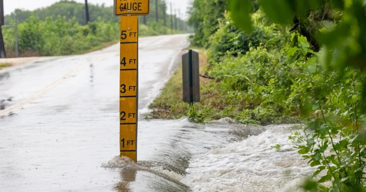 Texas faces major flood threat as torrential rain swamps Gulf Coast