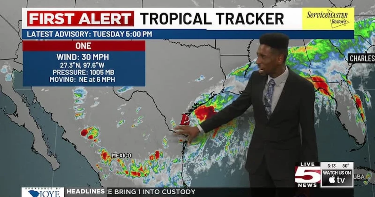 Texas, Louisiana brace for flooding as tropical system strengthens