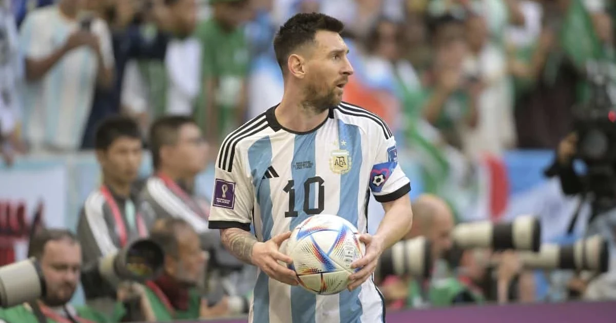 Messi scores first World Cup hat-trick as Argentina beats Algeria 3-0