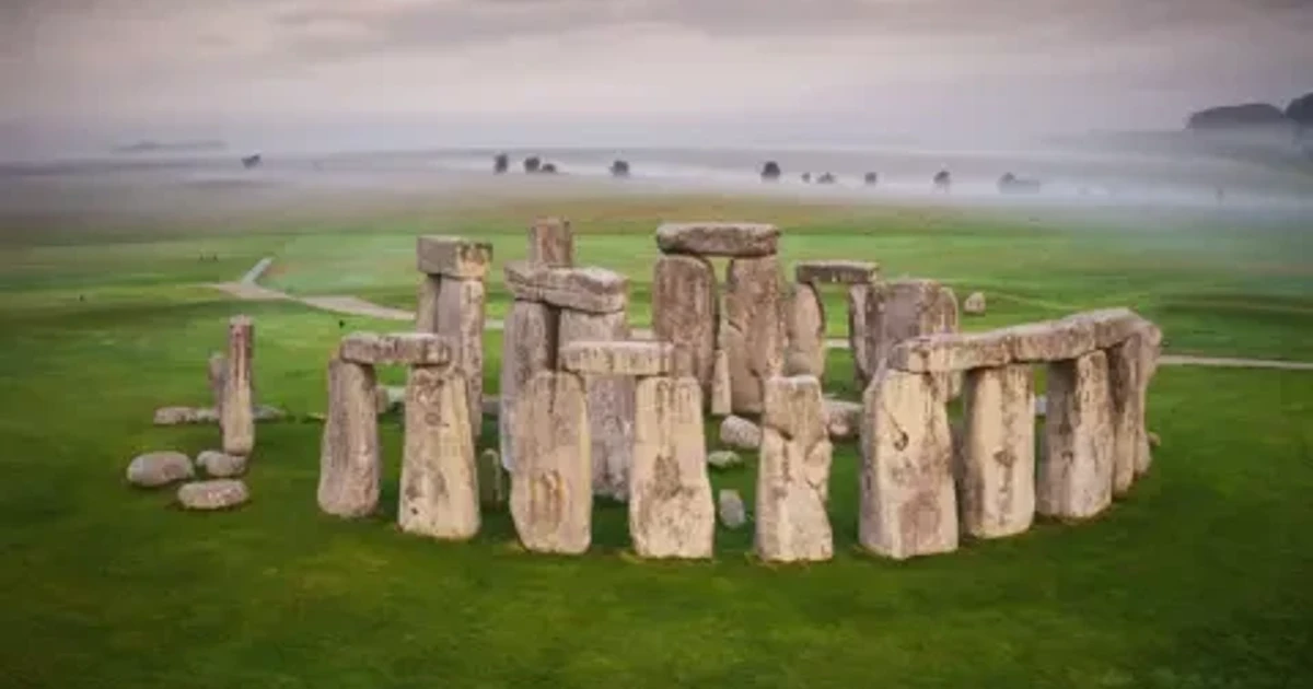 Ancient solar-aligned posts near Stonehenge predate the monument by 500 years