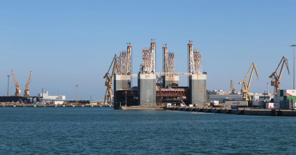U.S. and Iran reach oil-export deal as war talks continue