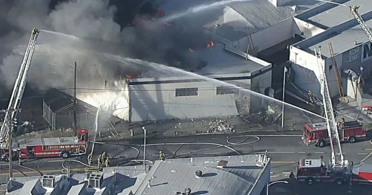 Boyle Heights warehouse fire triggers shelter-in-place in Los Angeles