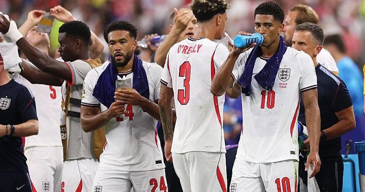 FIFA mandates mid-half hydration breaks for every World Cup match in 2026