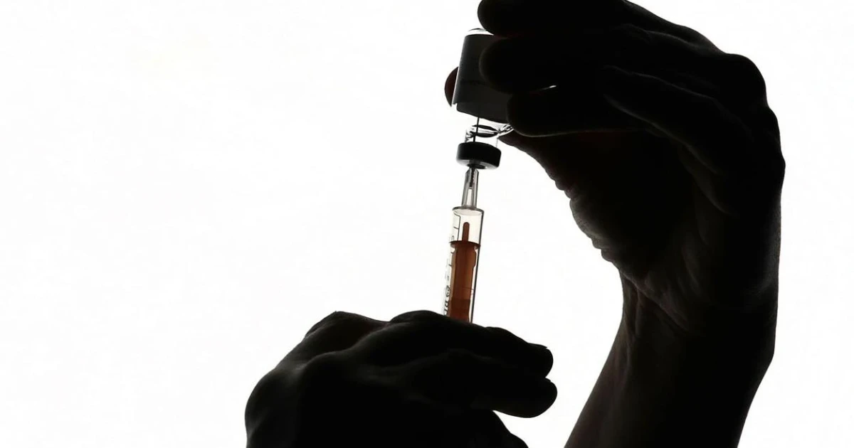 Guernsey plans targeted meningitis B vaccine rollout for young people