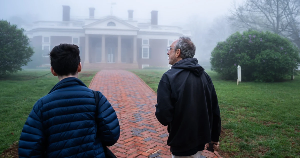 Soviet-born writer tours Monticello with his American-born son