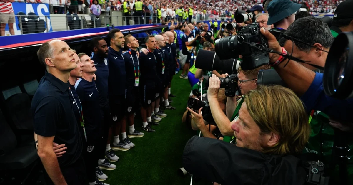 Tuchel wins Fifa battle to move photographers during anthems