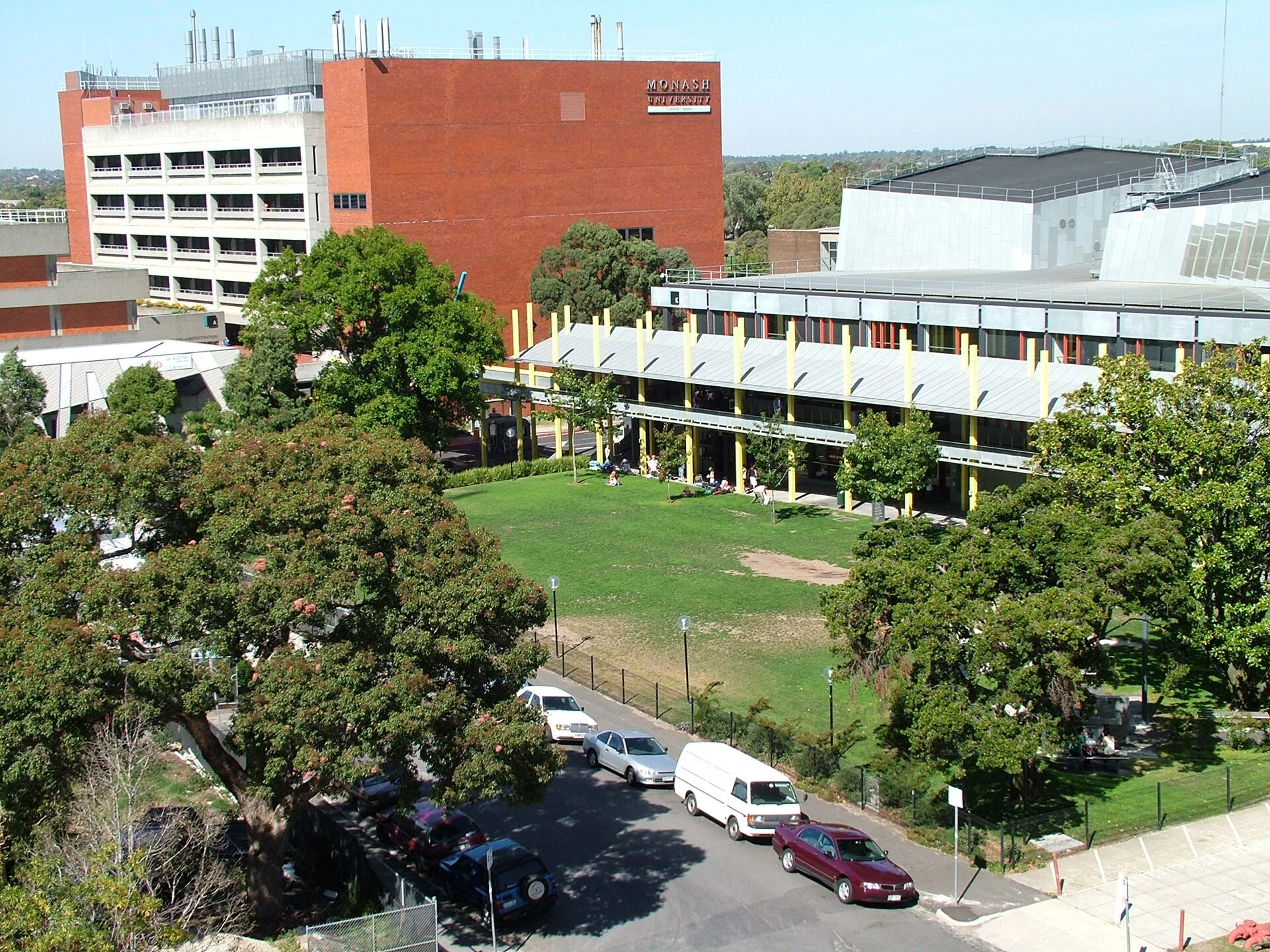Monash University — Wikimedia Commons