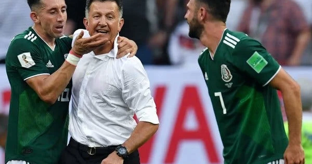 Mexico meets Juan Carlos Osorio in Guadalajara ahead of Korea match