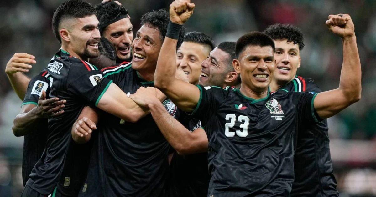 Mexico beats South Korea to clinch top spot in Group A
