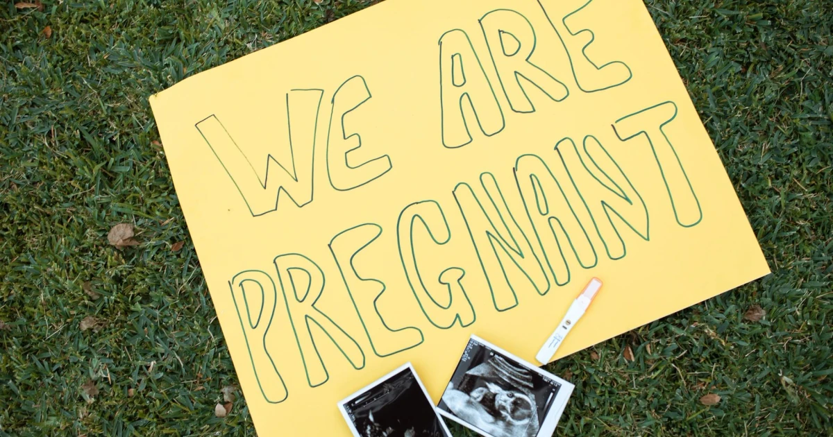 Anne Hathaway announces third pregnancy in Instagram video