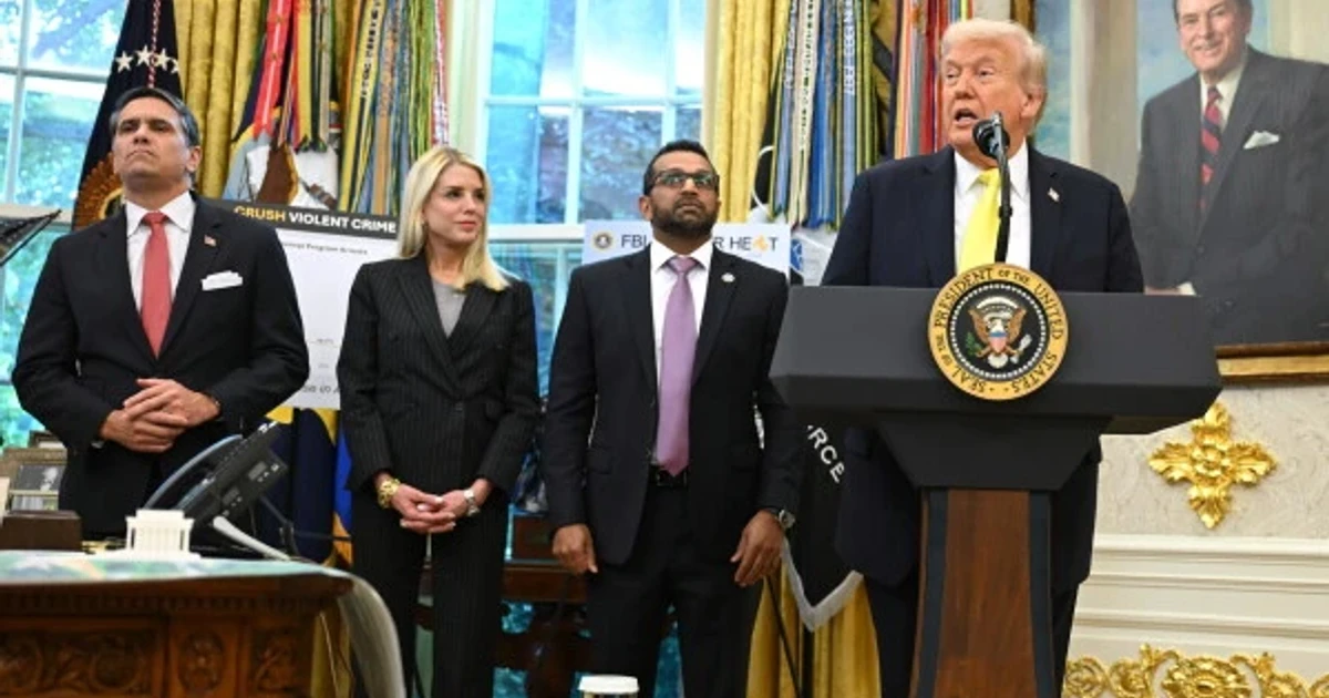 Trump reveals 3,642 trades, fueling conflict-of-interest concerns