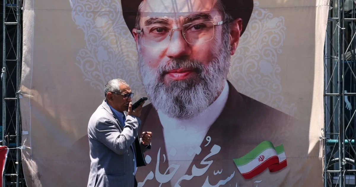 Khamenei distances himself from US deal, warns against concessions