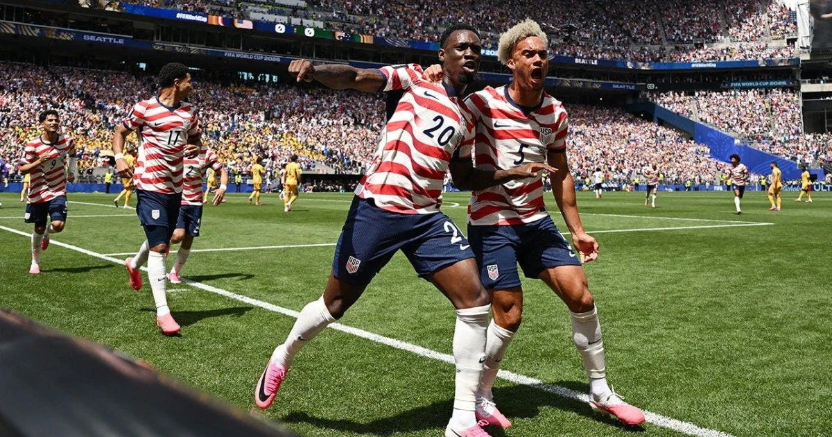 Burgess own goal gives United States early lead over Australia