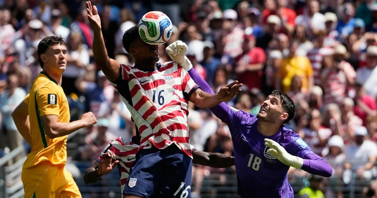 Pochettino's United States clinch World Cup knockout berth with 2-0 win