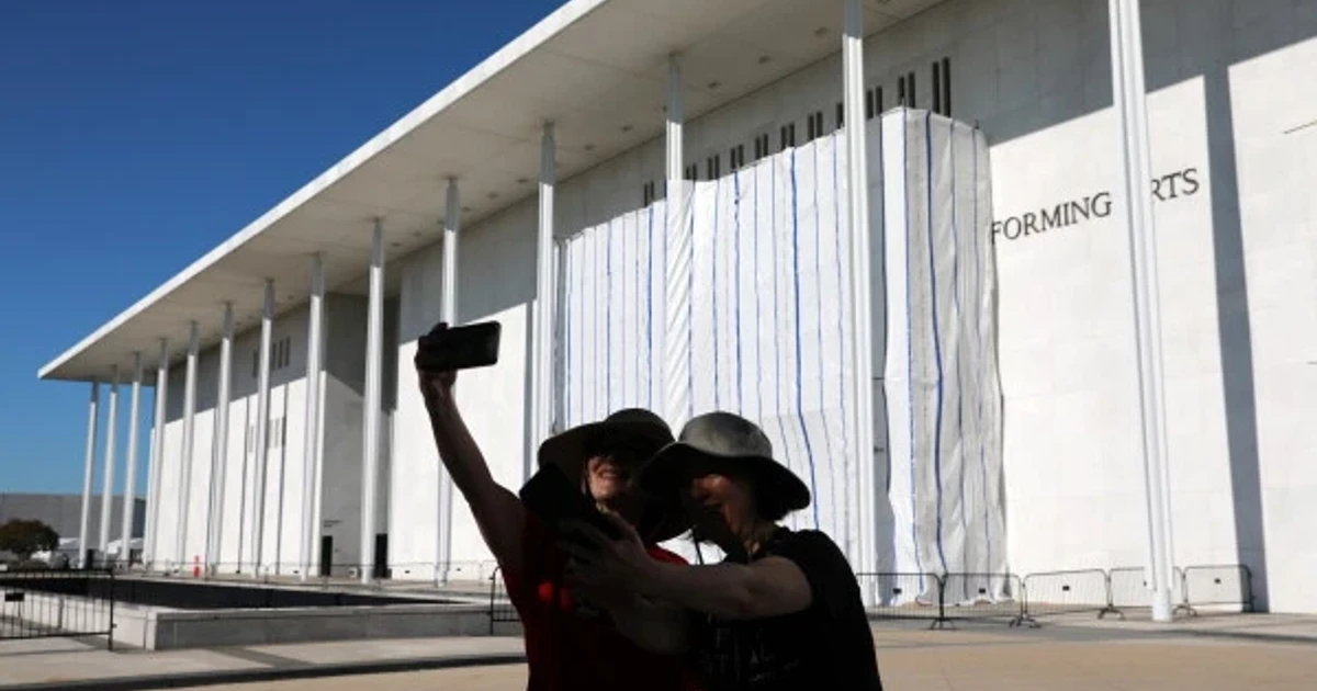Kennedy Center removes Trump name from facade, hides repairs under tarps