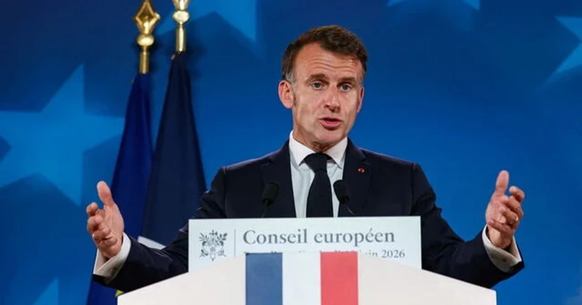 Macron rejects EU migrant return hubs in third countries