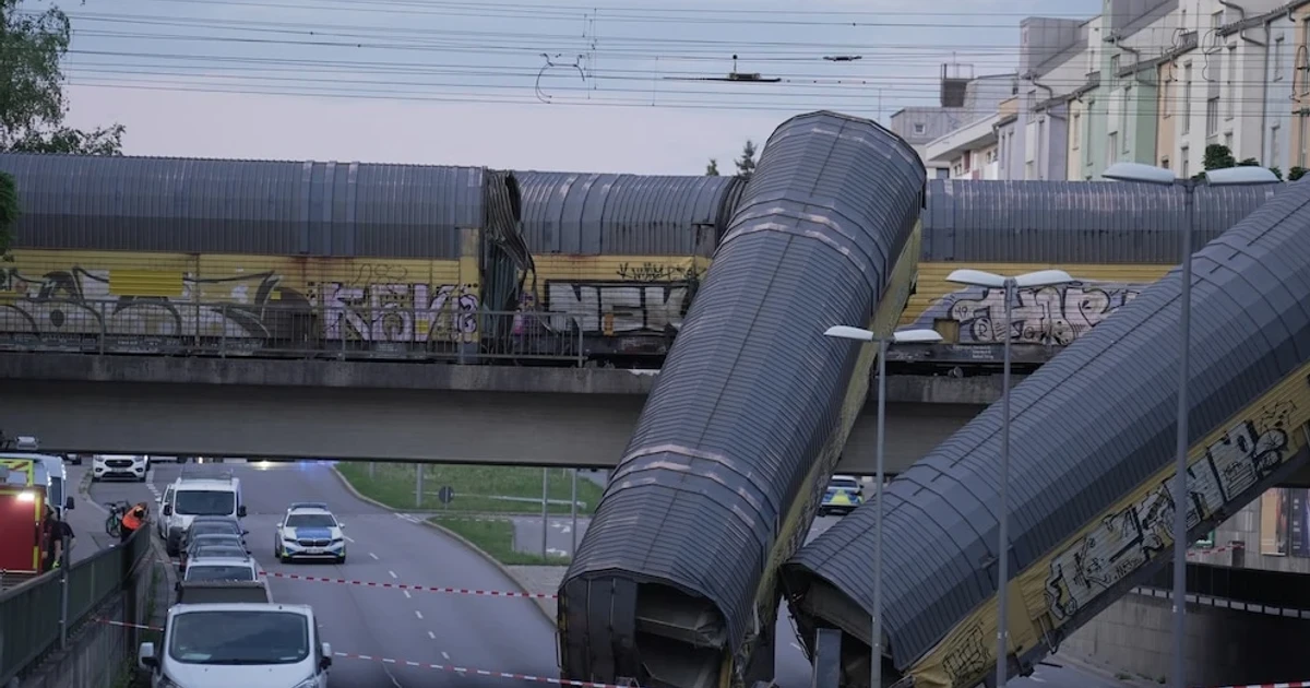 One killed as freight trains collide on Munich bridge