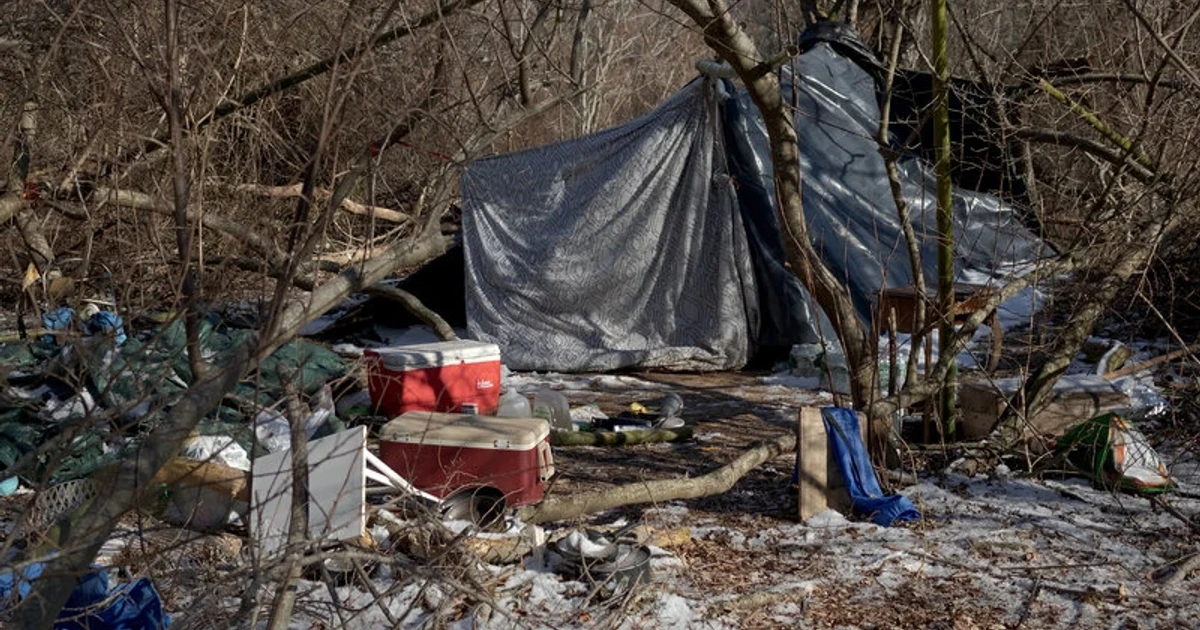 A landscaper’s lonely death exposes the Hamptons’ hidden labor cost
